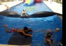 Hinchablesenlapiscina_250